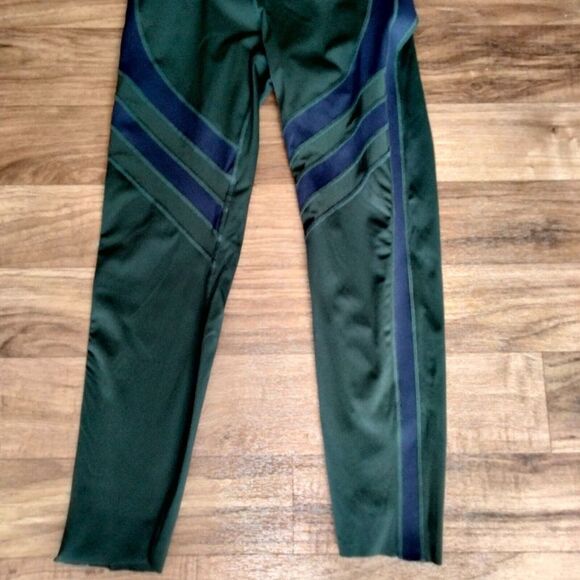 Zyia Active Light n Tight Hi Rise Womens Blue Sz 6/8 Leggings - Picture 6 of 9